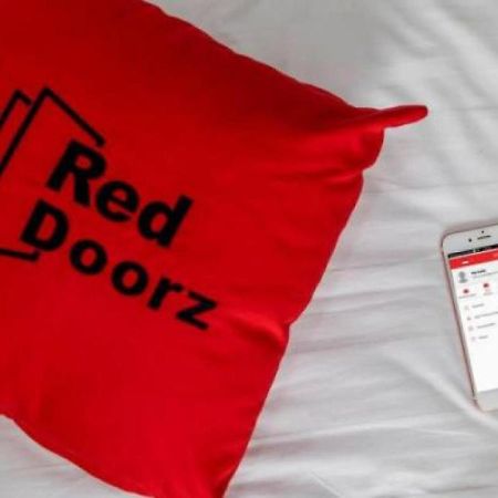 Reddoorz Plus Near Ancol Jacarta Exterior foto